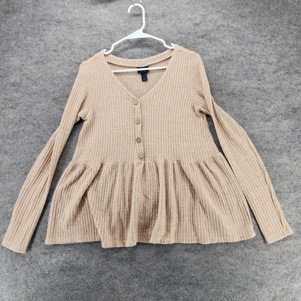 Daytrip Buckle Shirt Womens Small Long Sleeve Beige V Neck